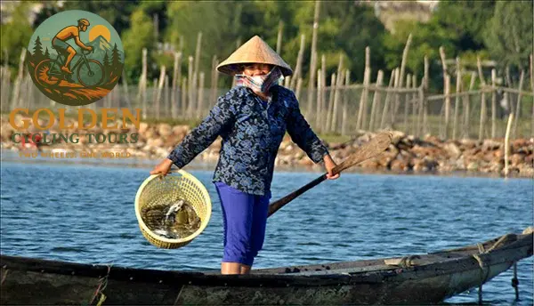 Hue Biking Tour to Chuon Lagoon: Half-Day Cycling Adventure